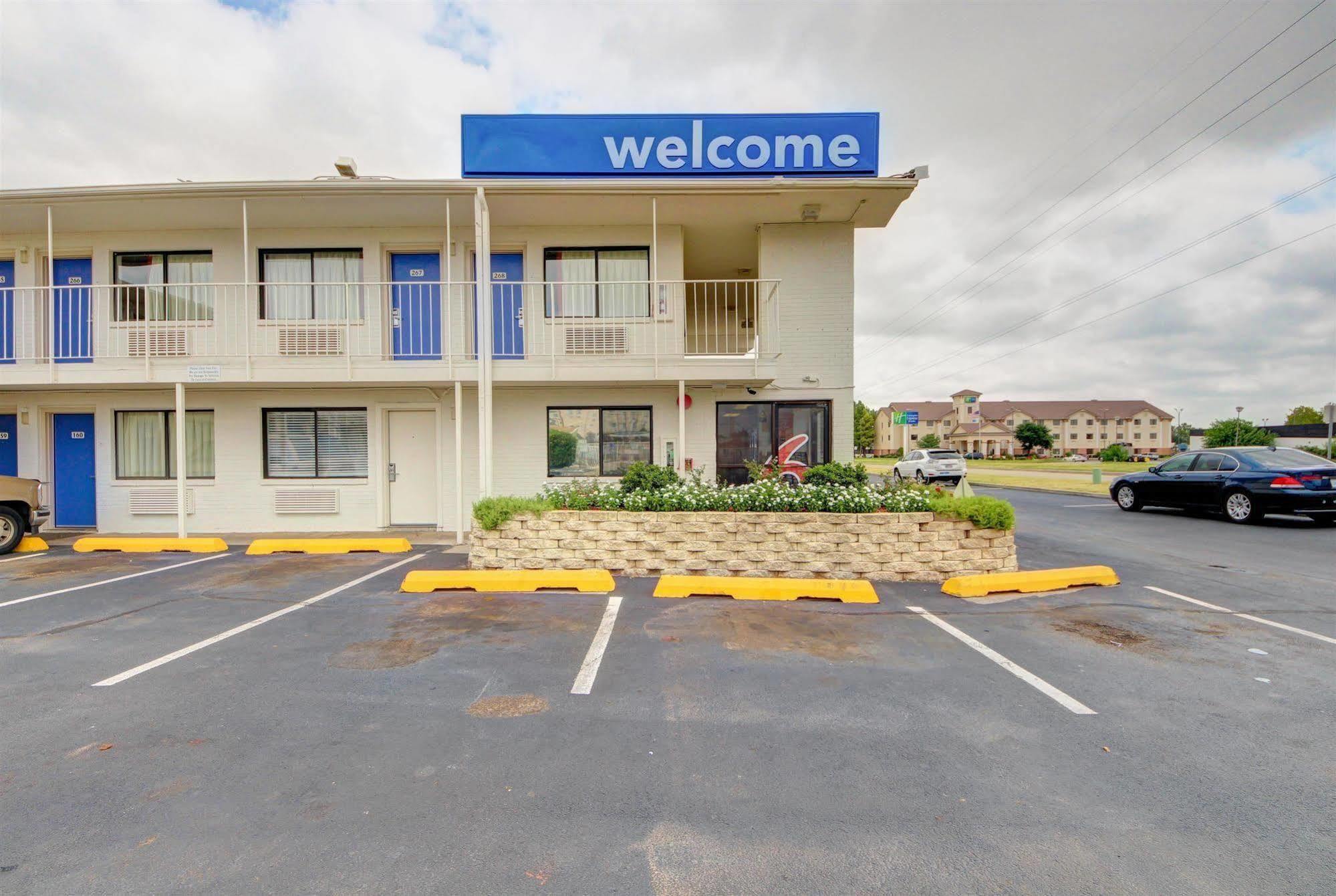 Motel 6 - Oklahoma City Airport Exterior foto