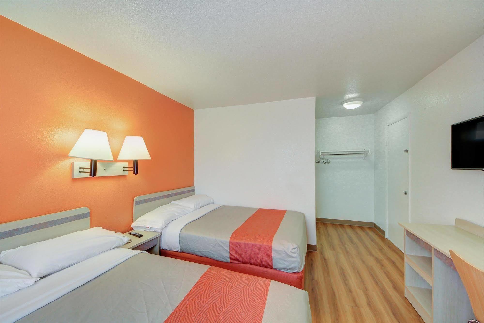 Motel 6 - Oklahoma City Airport Exterior foto