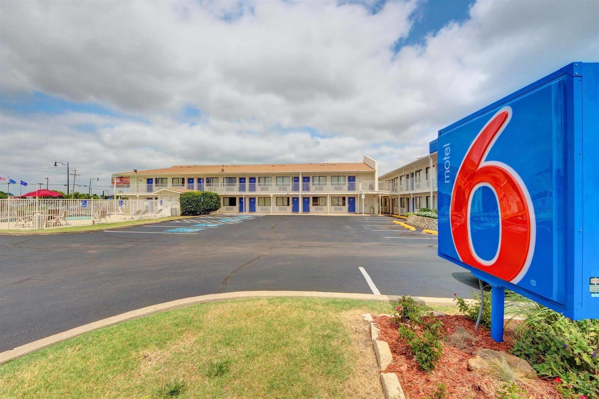 Motel 6 - Oklahoma City Airport Exterior foto