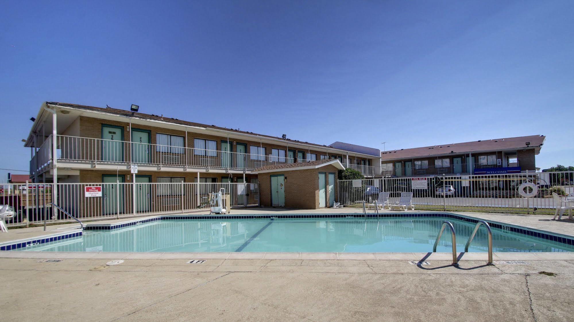 Motel 6 - Oklahoma City Airport Exterior foto